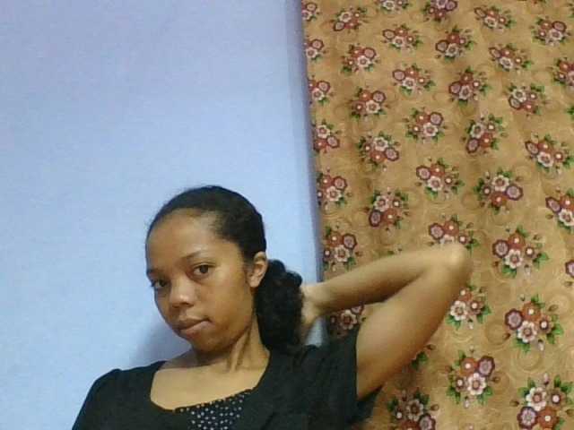 rosah1a live cam on BongaCams