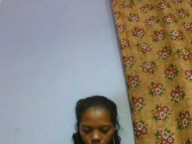 rosah1a live cam on BongaCams