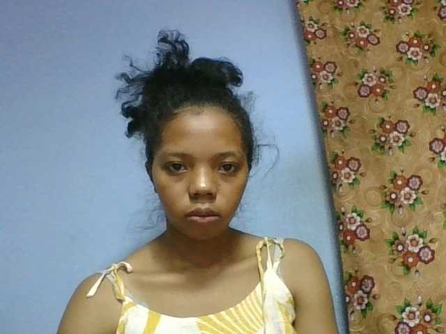 rosah1a live cam on BongaCams