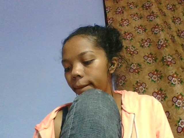 rosah1a live cam on BongaCams