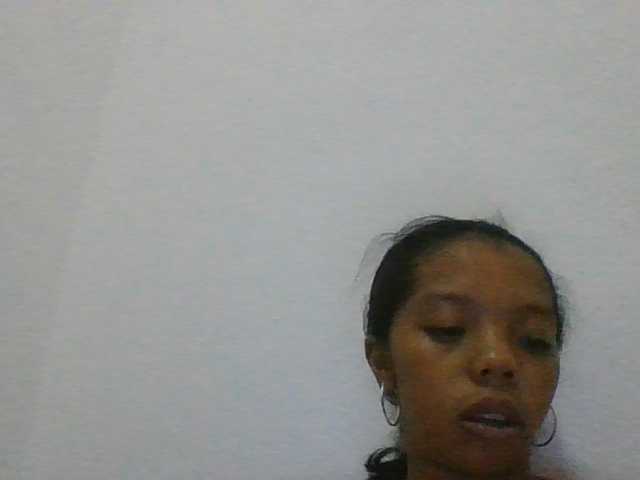 rosah1a live cam on BongaCams