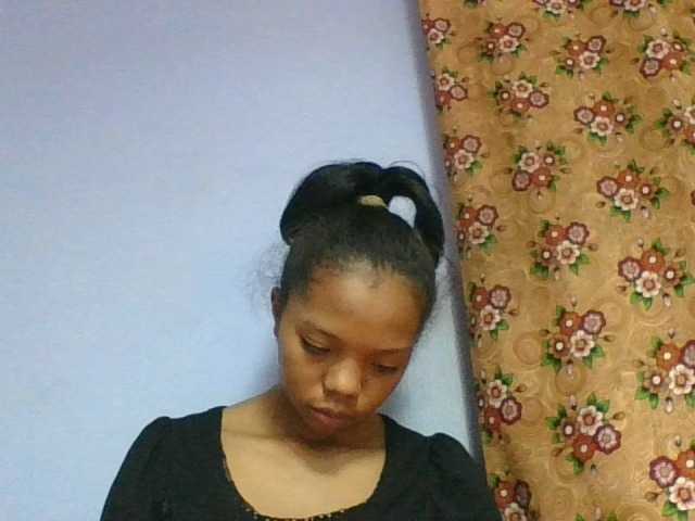 rosah1a live cam on BongaCams