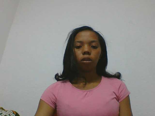 rosah1a live cam on BongaCams
