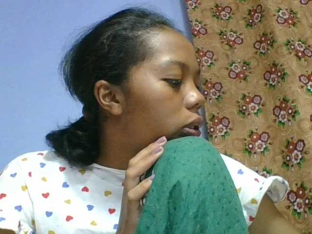 rosah1a live cam on BongaCams