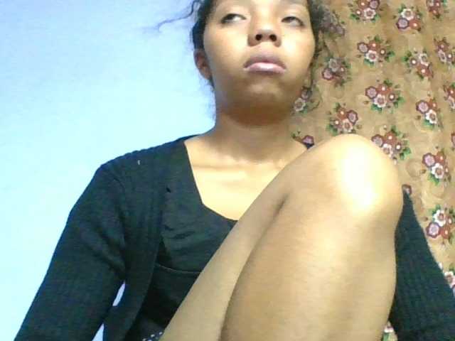 rosah1a live cam on BongaCams