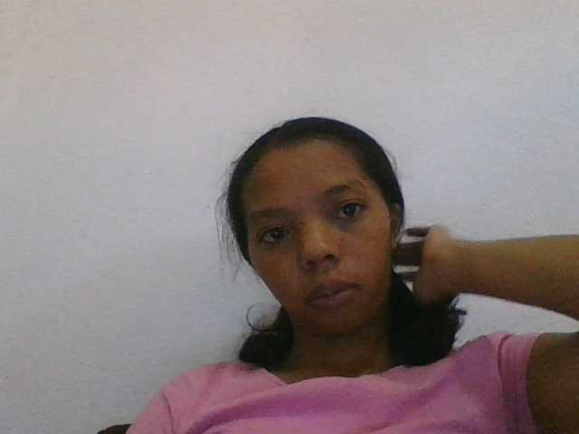 rosah1a live cam on BongaCams
