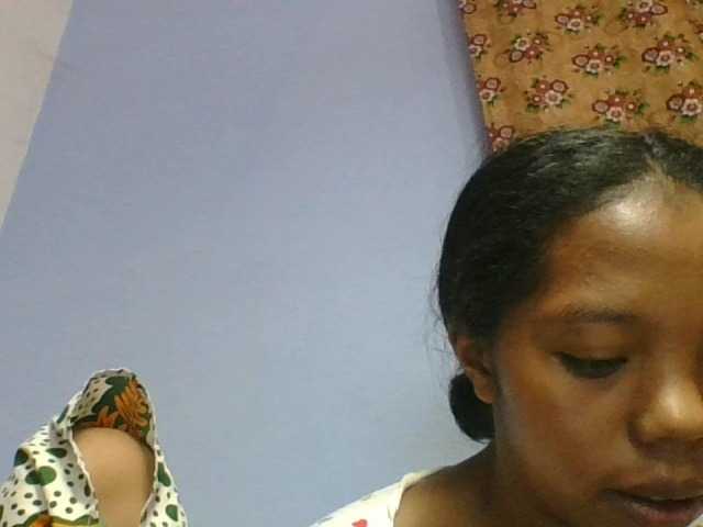 rosah1a live cam on BongaCams