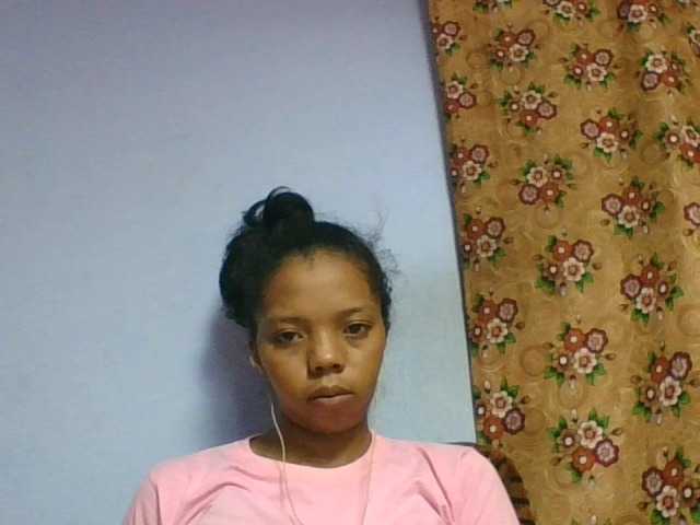 rosah1a live cam on BongaCams