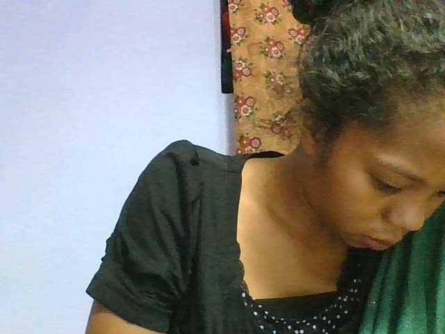 rosah1a live cam on BongaCams