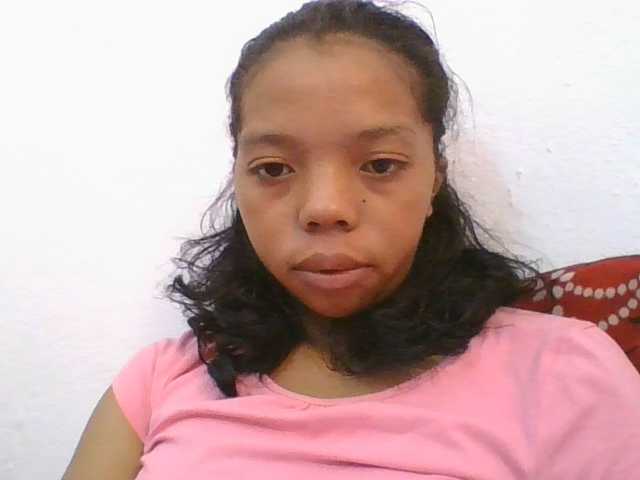 rosah1a live cam on BongaCams