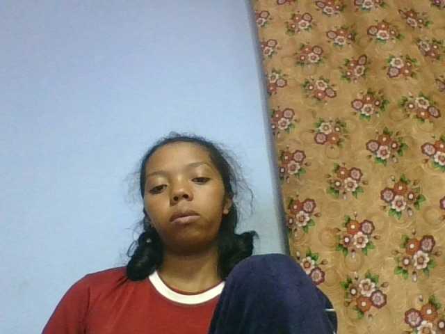rosah1a live cam on BongaCams