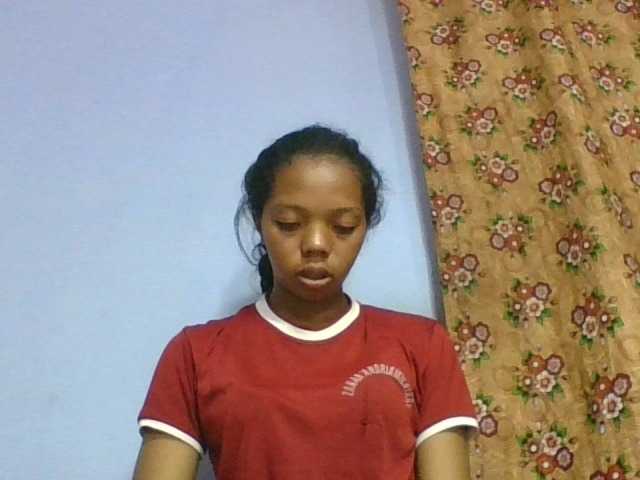 rosah1a live cam on BongaCams