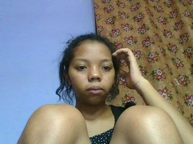 rosah1a live cam on BongaCams