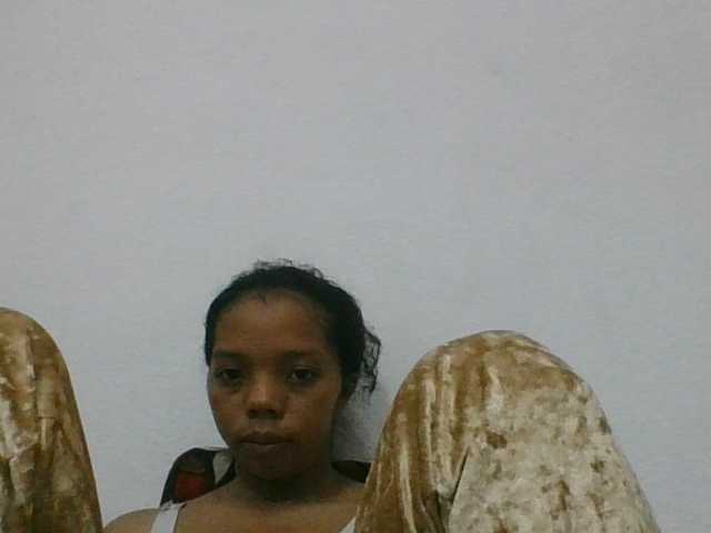 rosah1a live cam on BongaCams