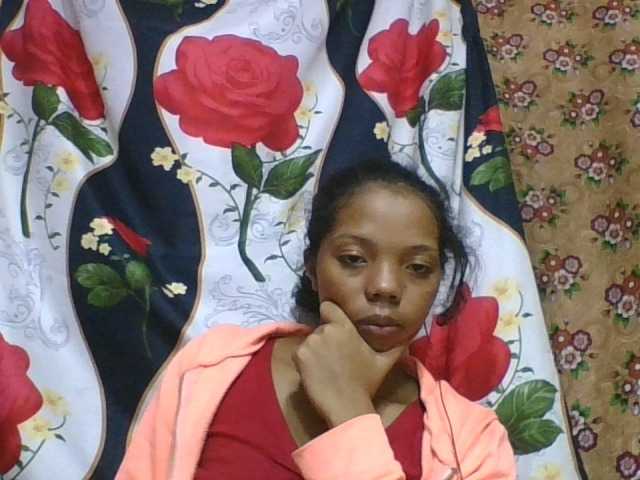 rosah1a live cam on BongaCams