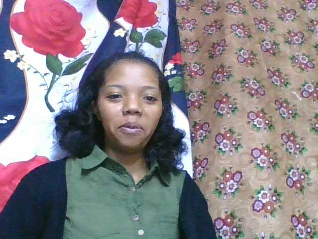 rosah1a live cam on BongaCams