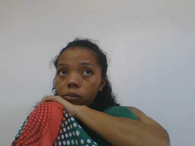 rosah1a live cam on BongaCams