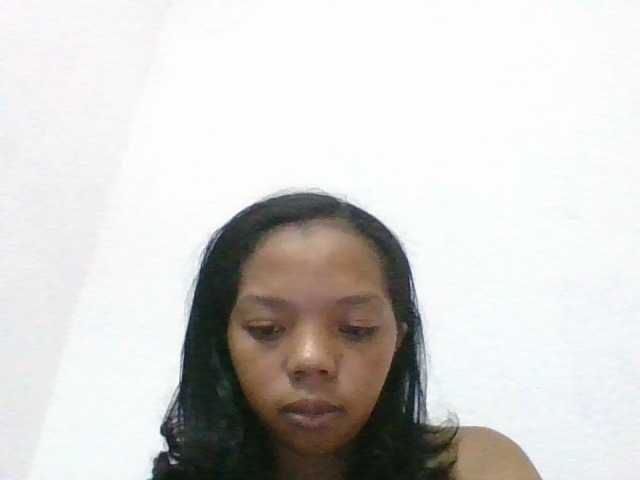 rosah1a live cam on BongaCams