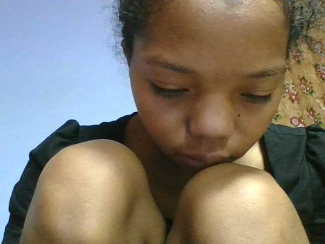 rosah1a live cam on BongaCams