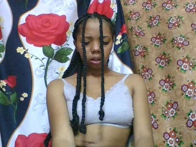 rosah1a live cam on BongaCams