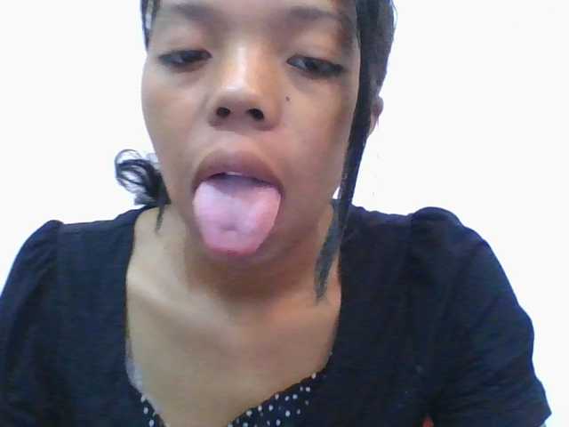 rosah1a live cam on BongaCams