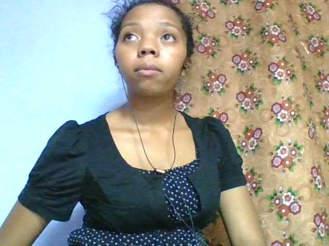 rosah1a live cam on BongaCams