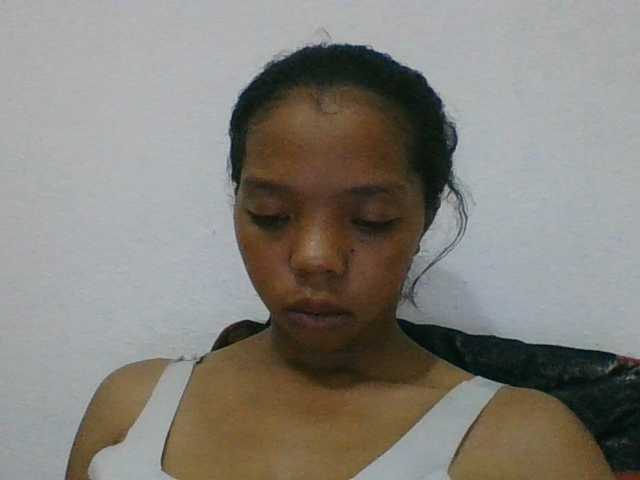 rosah1a live cam on BongaCams