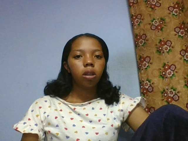 rosah1a live cam on BongaCams
