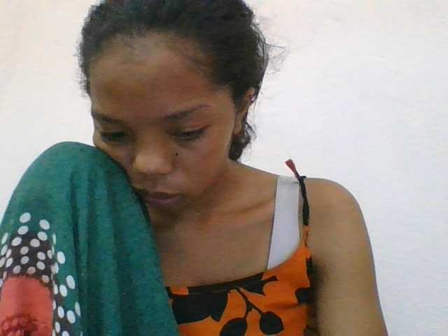 rosah1a live cam on BongaCams