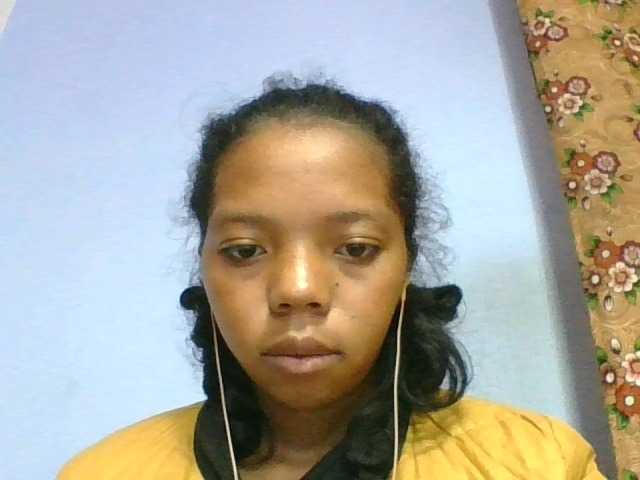 rosah1a live cam on BongaCams