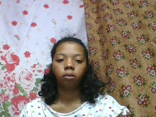 rosah1a live cam on BongaCams