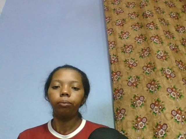 rosah1a live cam on BongaCams