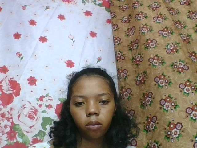 rosah1a live cam on BongaCams