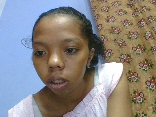 rosah1a live cam on BongaCams