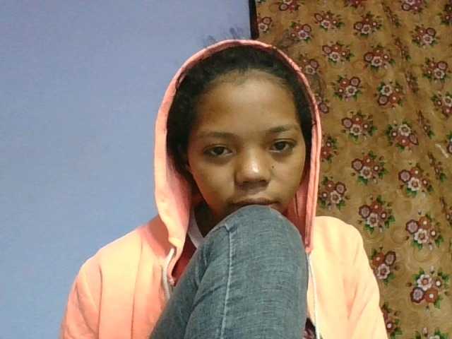 rosah1a live cam on BongaCams