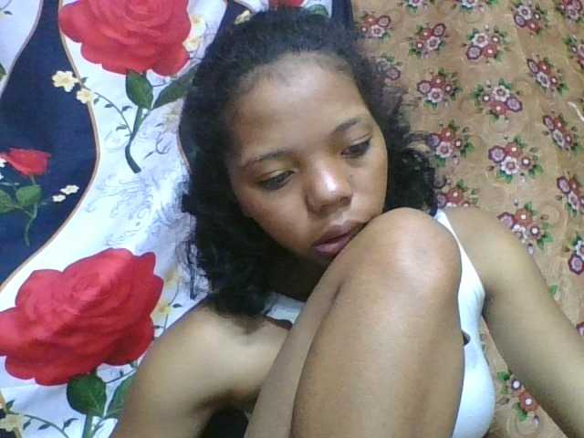 rosah1a live cam on BongaCams