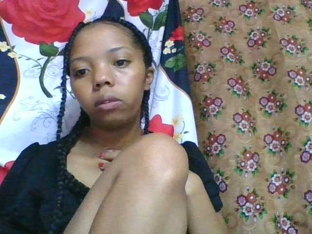 rosah1a live cam on BongaCams
