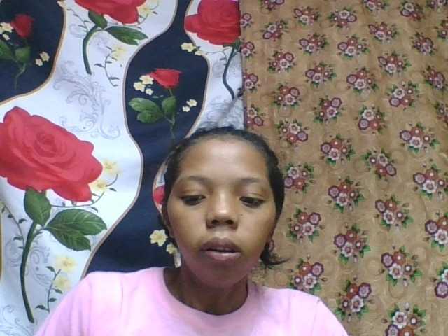 rosah1a live cam on BongaCams