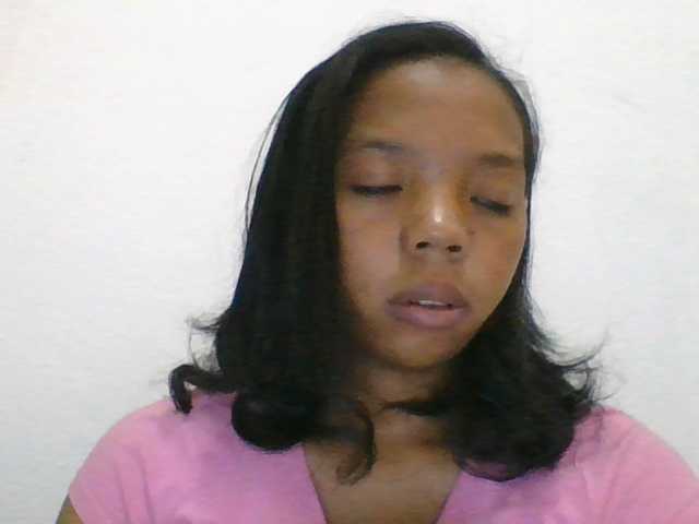 rosah1a live cam on BongaCams
