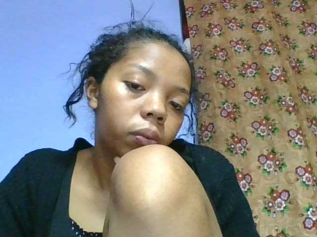 rosah1a live cam on BongaCams