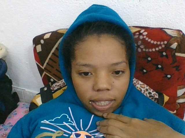 rosah1a live cam on BongaCams