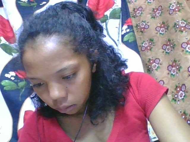 rosah1a live cam on BongaCams