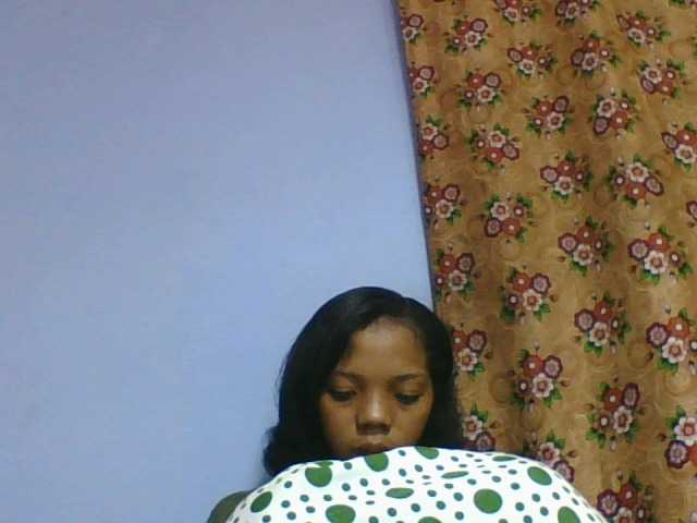 rosah1a live cam on BongaCams