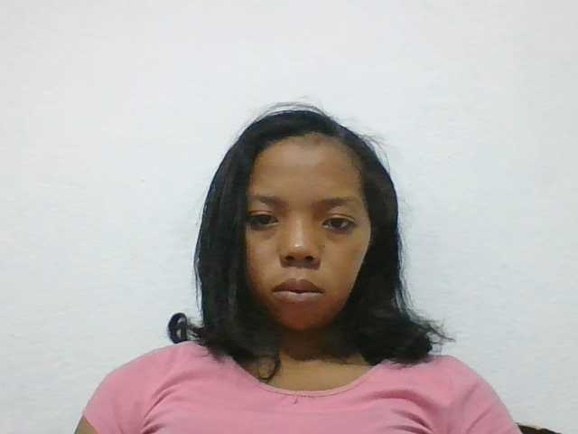 rosah1a live cam on BongaCams