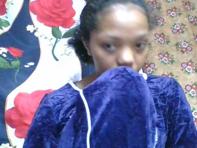 rosah1a live cam on BongaCams