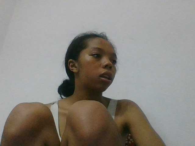 rosah1a live cam on BongaCams