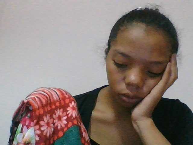 rosah1a live cam on BongaCams