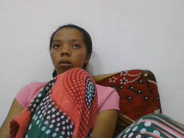 rosah1a live cam on BongaCams