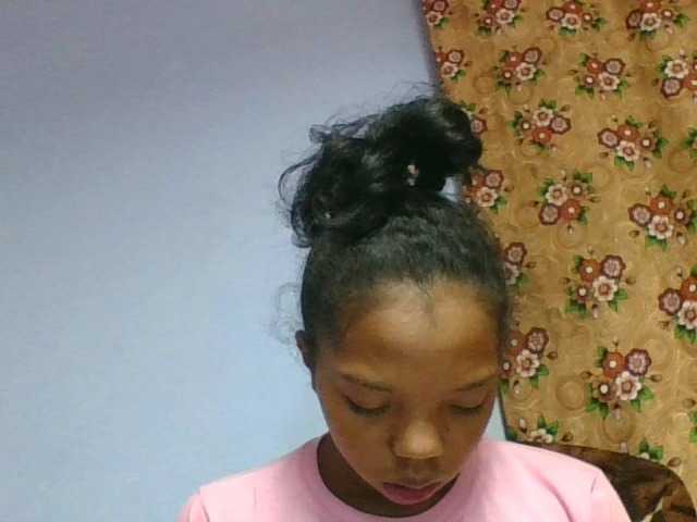 rosah1a live cam on BongaCams