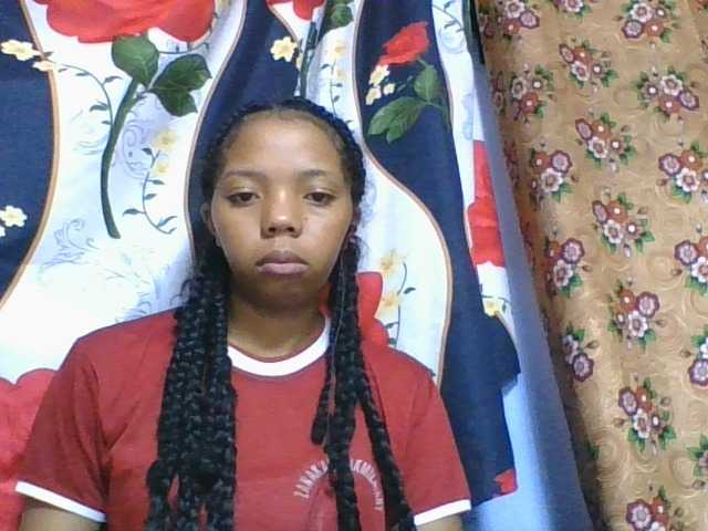 rosah1a live cam on BongaCams